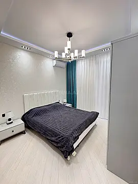 Kirayə verilir 2 otaqlı mənzil 70 m²