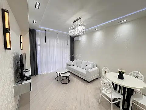 Kirayə verilir 2 otaqlı mənzil 70 m²