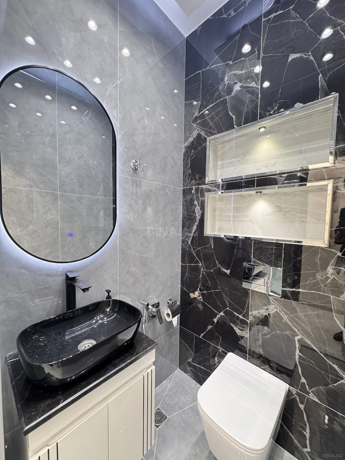 Kirayə verilir 2 otaqlı mənzil 70 m²