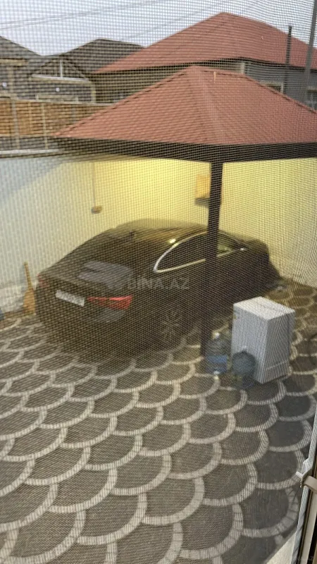 Satılır 4 otaqlı həyət evi 100 m²