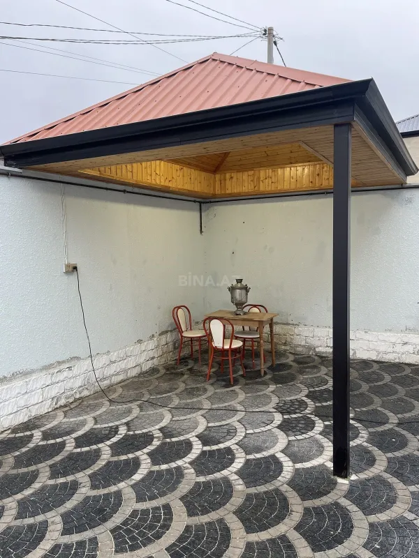 Satılır 4 otaqlı həyət evi 100 m²