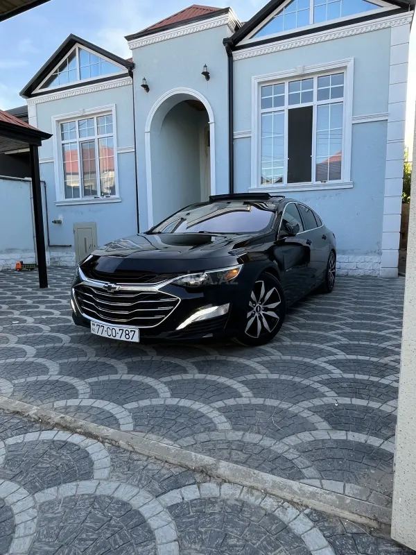 Satılır 4 otaqlı həyət evi 100 m²