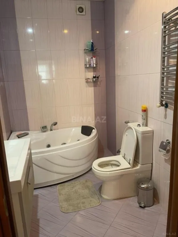 Satılır 3 otaqlı mənzil 150 m²