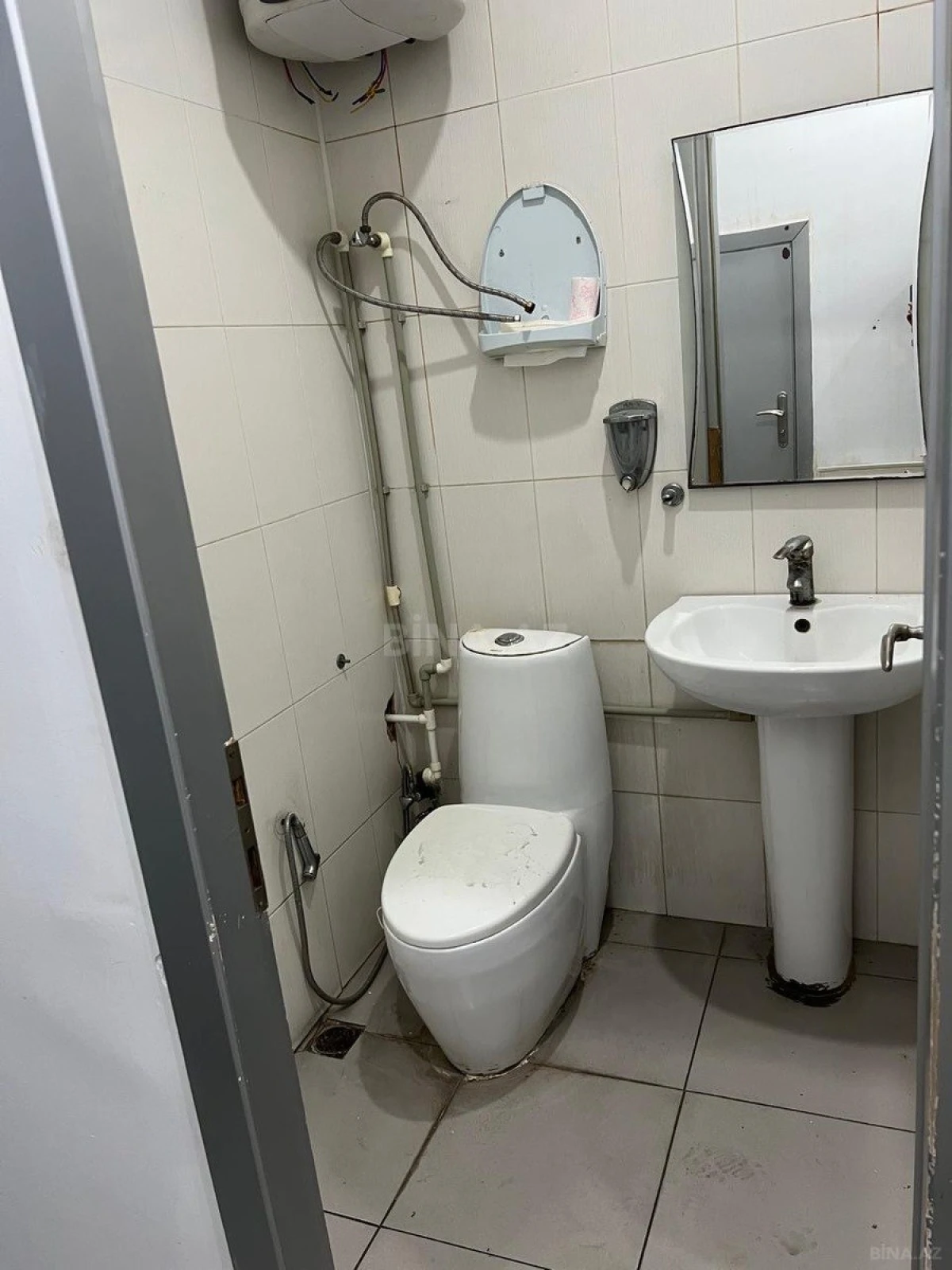 Kirayə verilir obyekt 300 m²