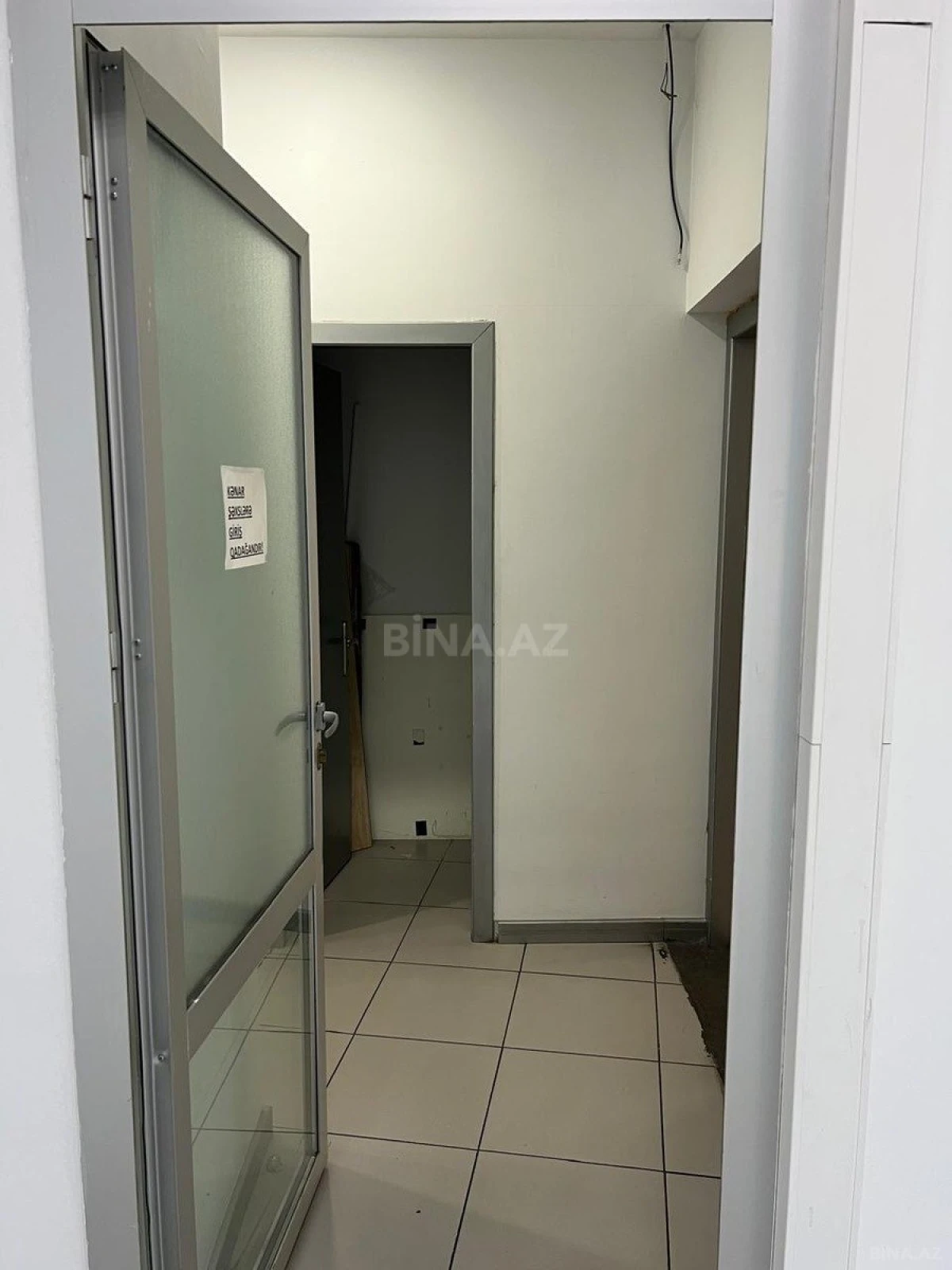 Kirayə verilir obyekt 300 m²