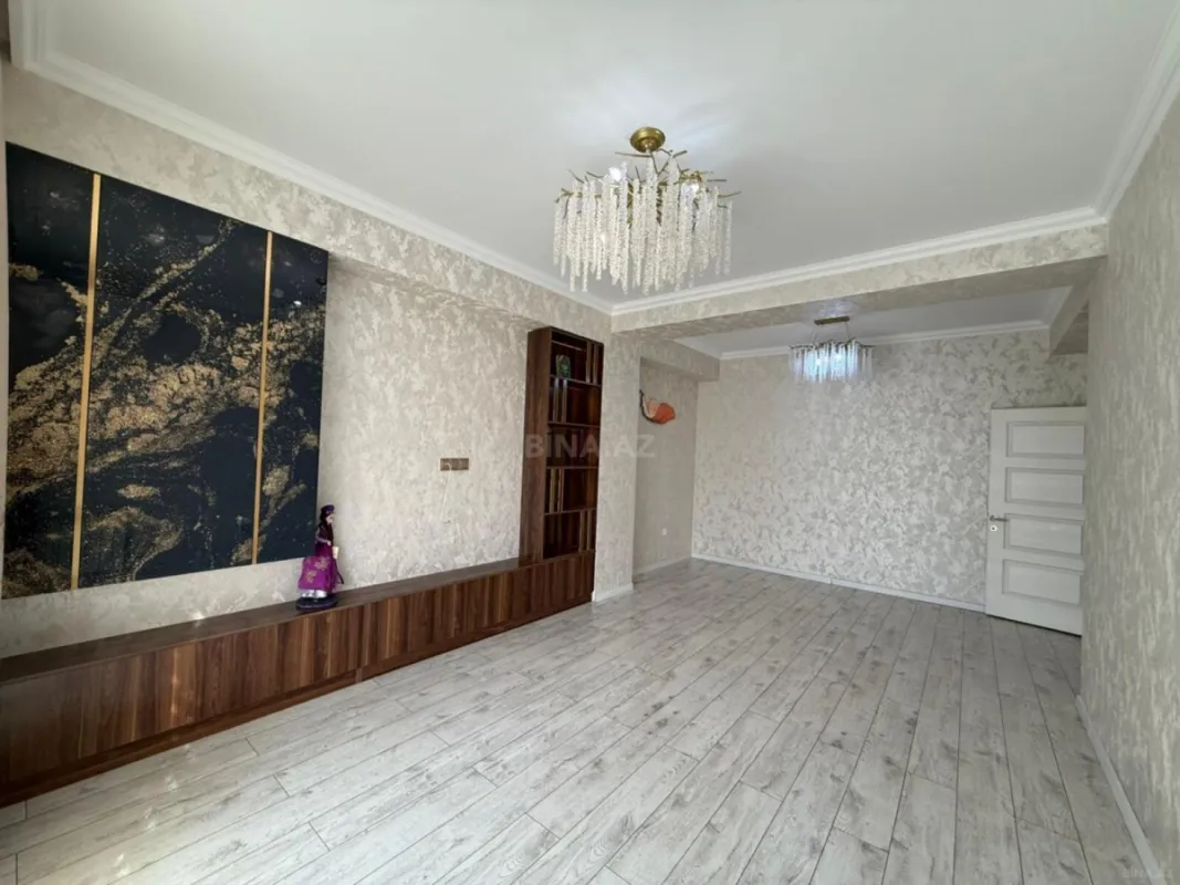 Satılır 2 otaqlı mənzil 70 m²