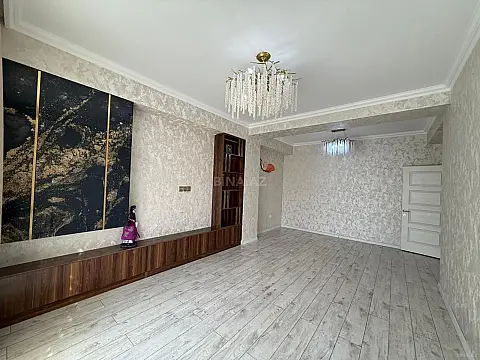 Satılır 2 otaqlı mənzil 70 m²