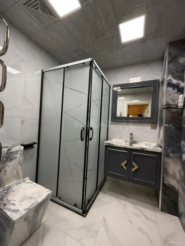 Satılır 2 otaqlı mənzil 70 m²