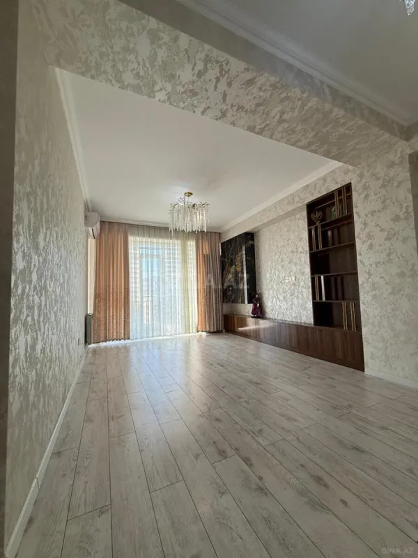 Satılır 2 otaqlı mənzil 70 m²