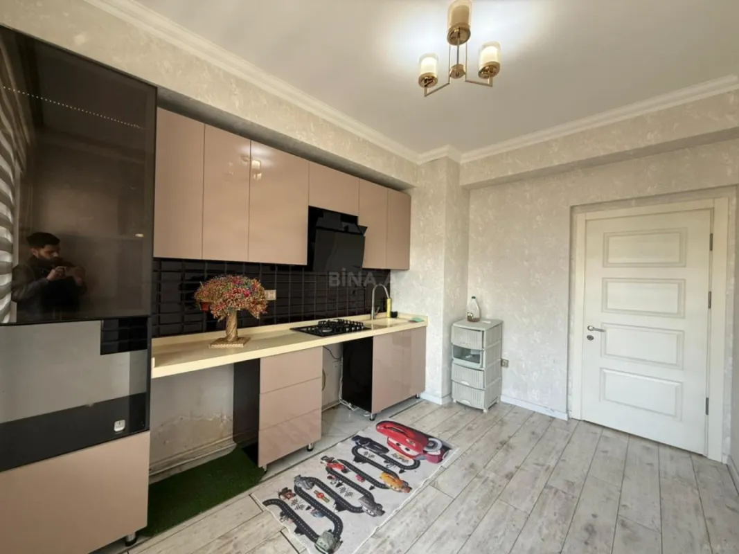 Satılır 2 otaqlı mənzil 70 m²