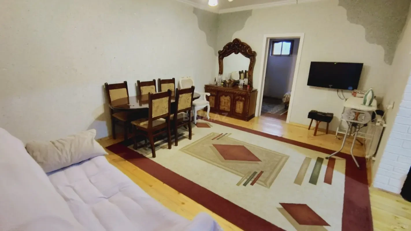 Satılır 4 otaqlı həyət evi 150 m²