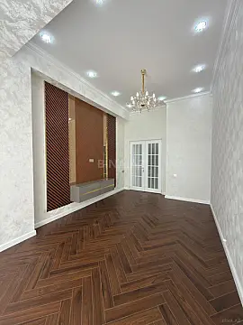Satılır 2 otaqlı mənzil 76 m²
