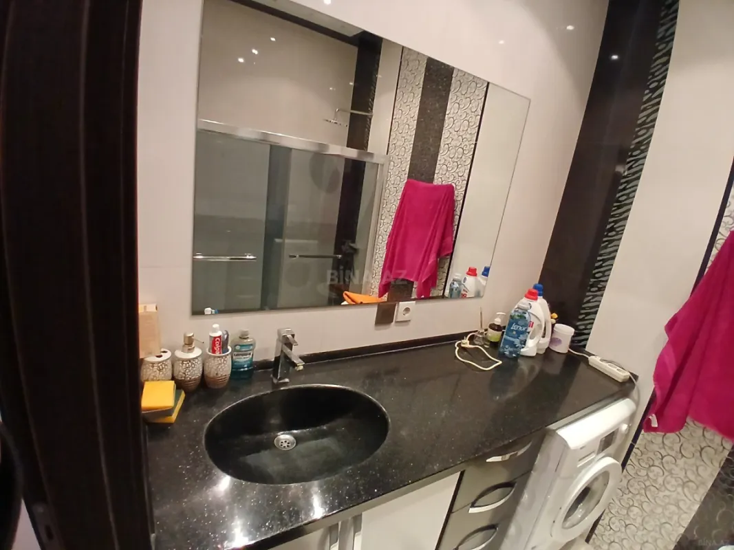 Kirayə verilir 3 otaqlı mənzil 140 m²