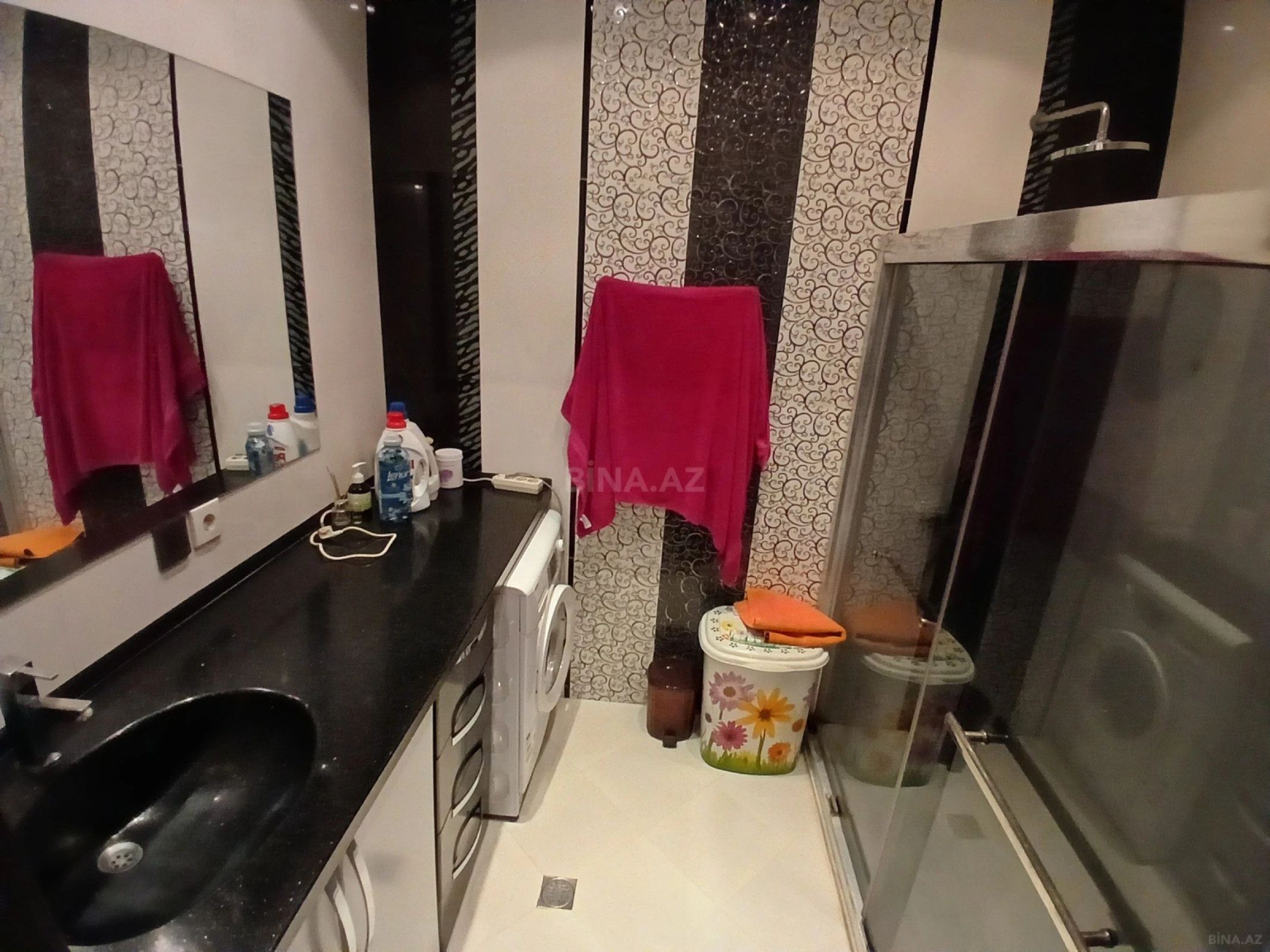 Kirayə verilir 3 otaqlı mənzil 140 m²
