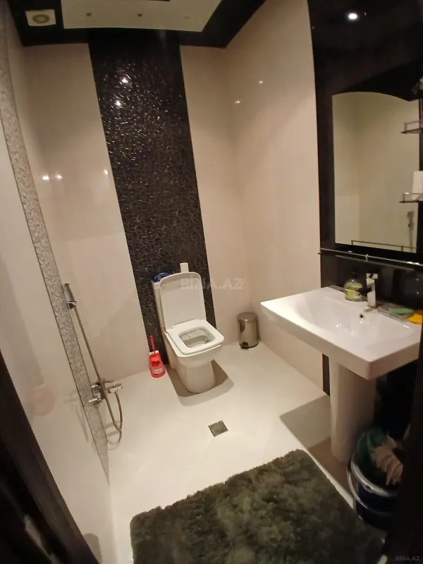 Kirayə verilir 3 otaqlı mənzil 140 m²