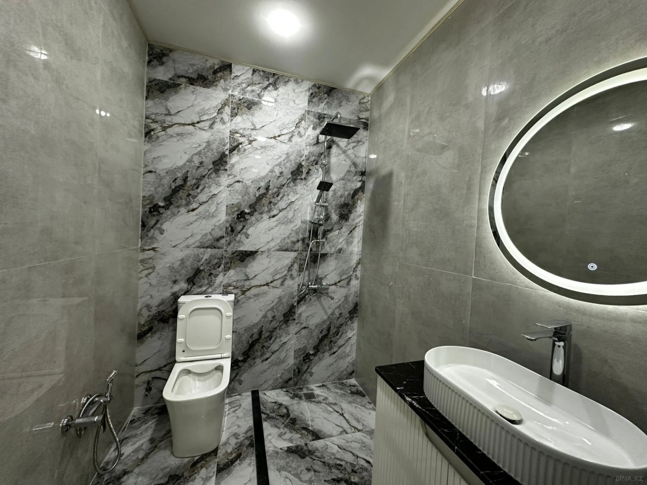 Satılır 4 otaqlı həyət evi 140 m²