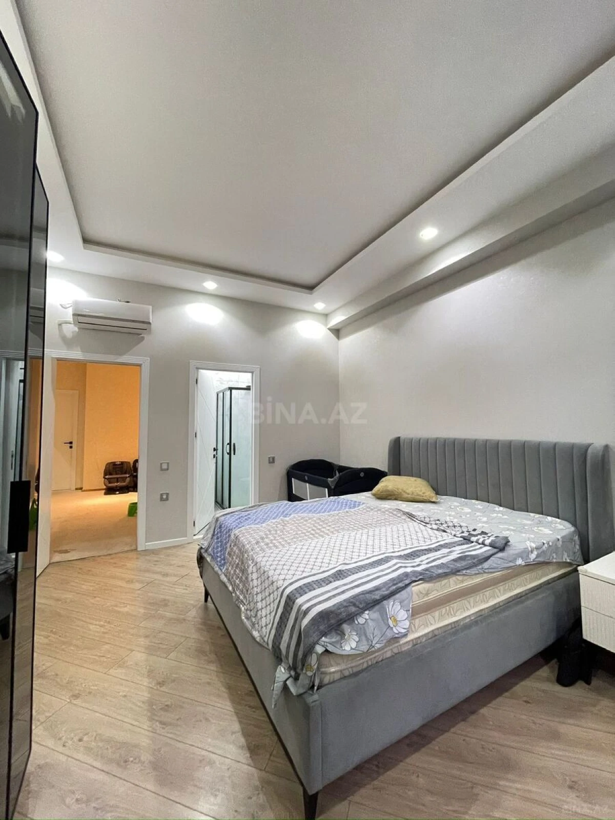 Satılır 3 otaqlı mənzil 123 m²