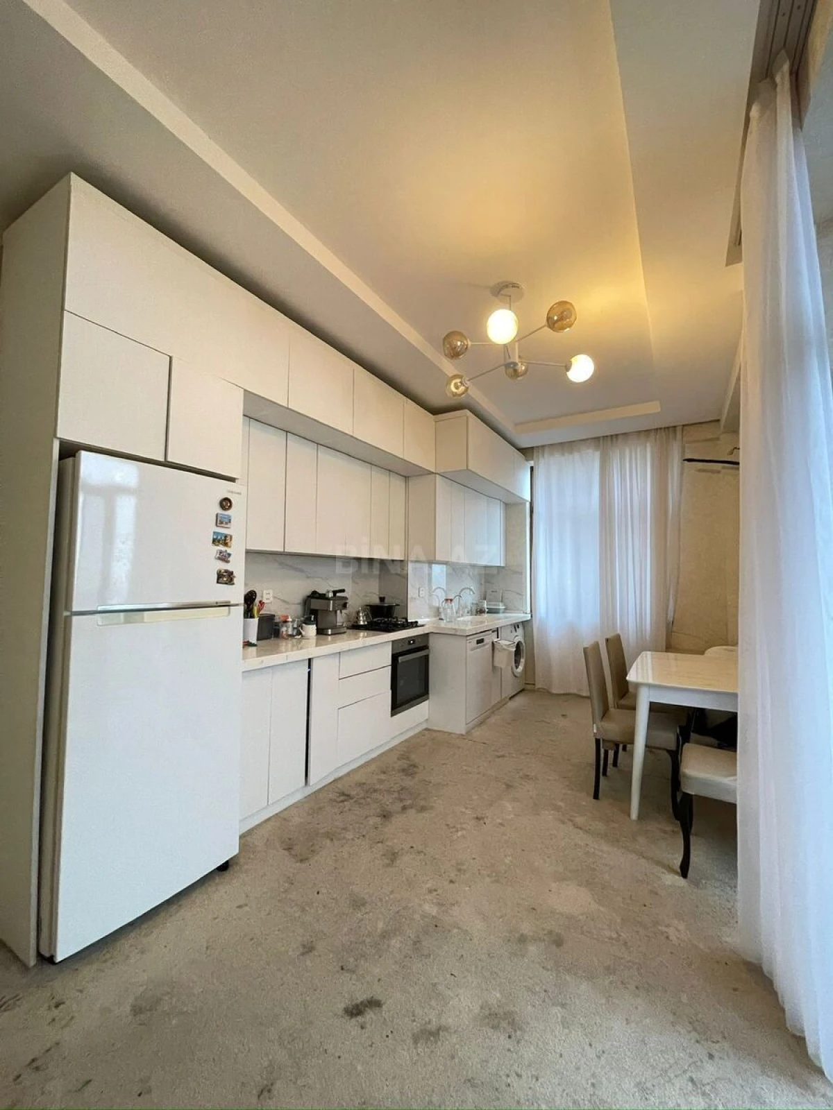 Satılır 3 otaqlı mənzil 123 m²