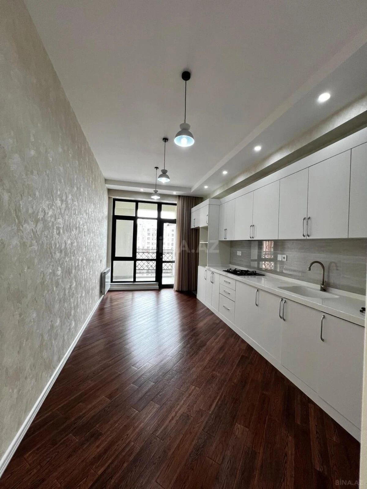 Satılır 3 otaqlı mənzil 116 m²