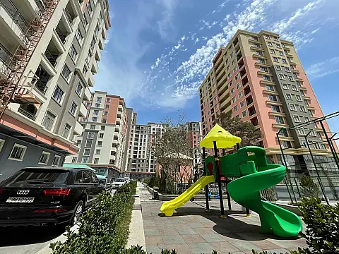 Satılır 3 otaqlı mənzil 116 m²