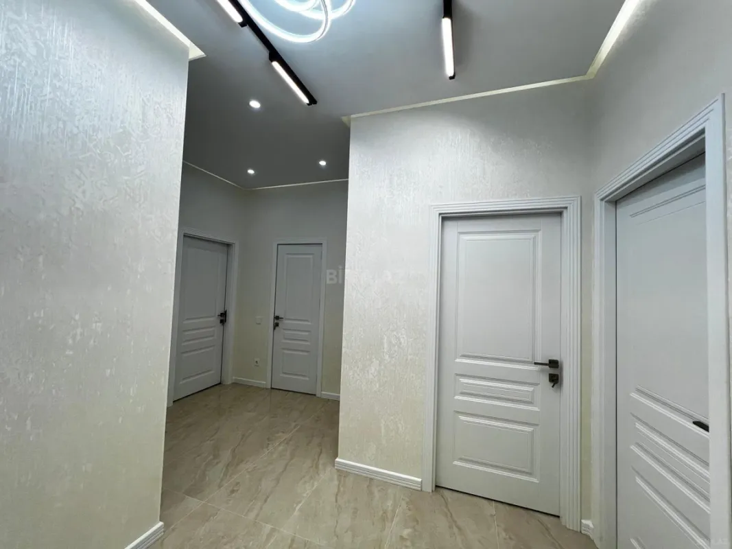 Satılır 3 otaqlı mənzil 116 m²