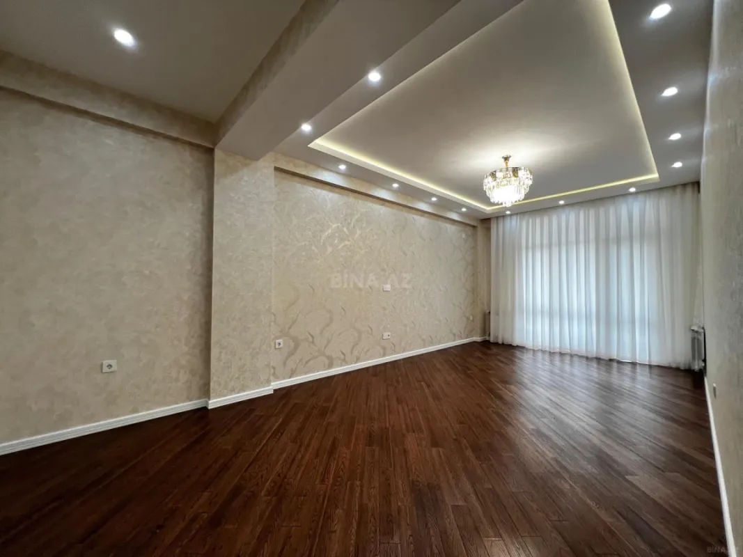 Satılır 3 otaqlı mənzil 116 m²