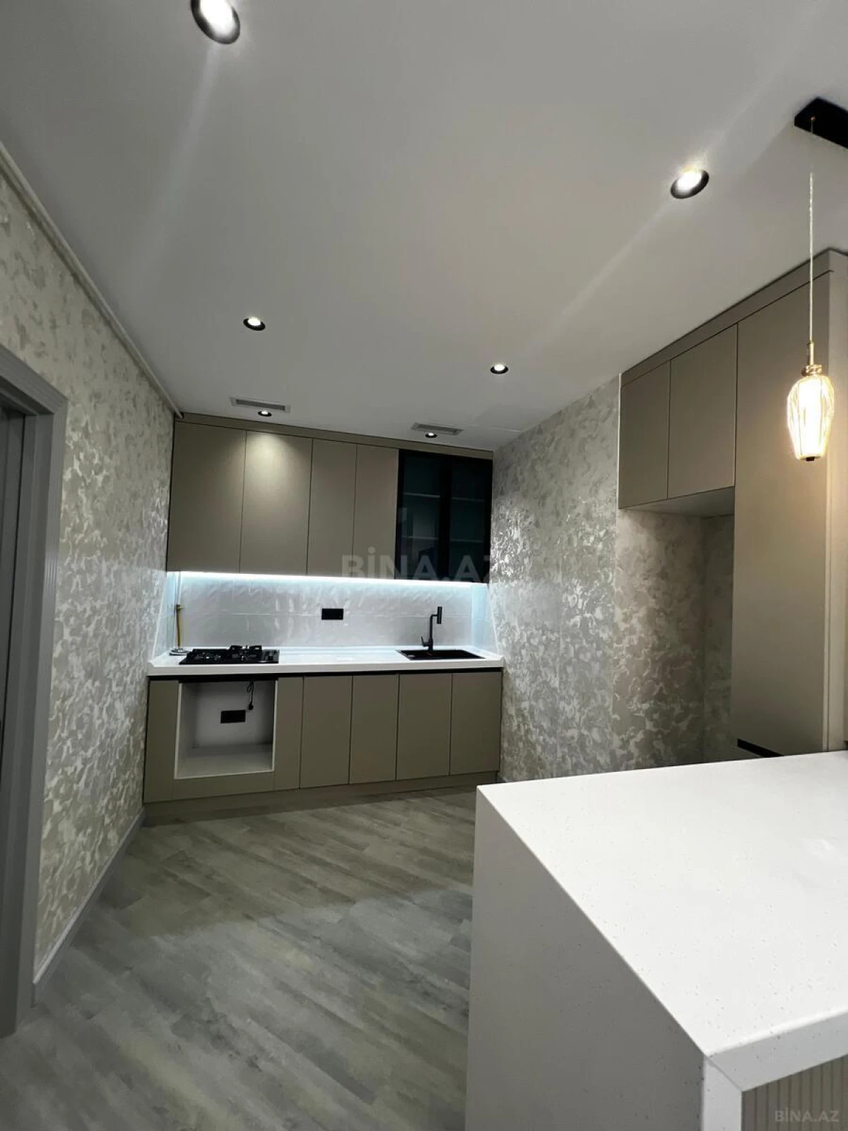 Satılır 3 otaqlı mənzil 62 m²