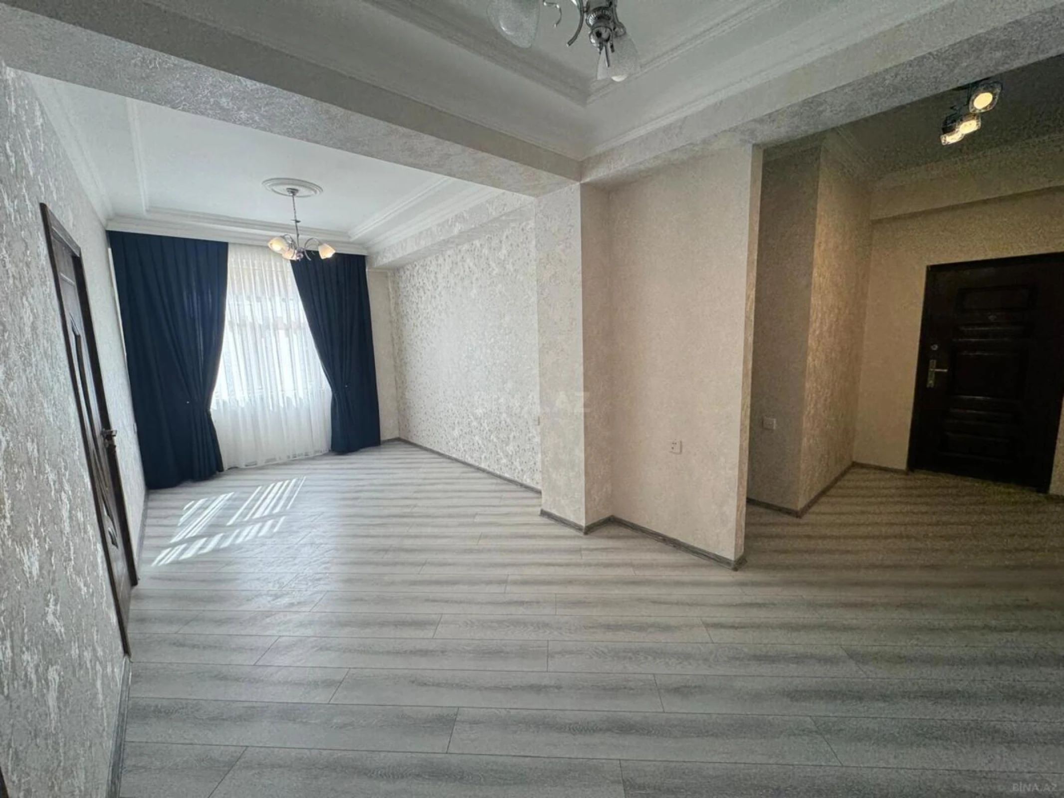 Satılır 3 otaqlı mənzil 73 m²