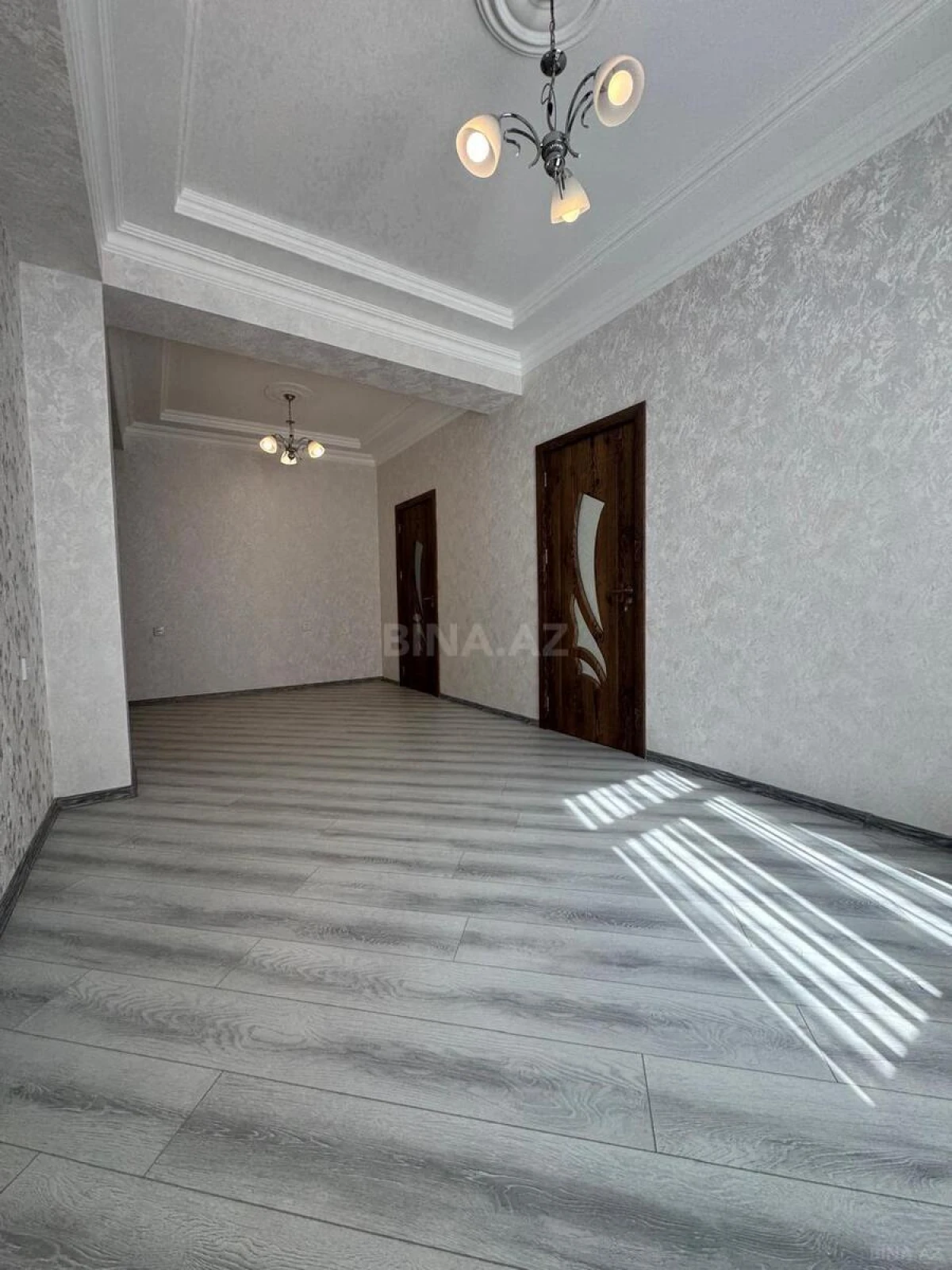 Satılır 3 otaqlı mənzil 73 m²