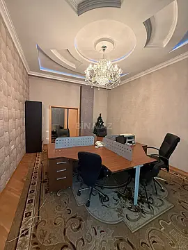 Kirayə verilir 8 otaqlı ofis 570 m²