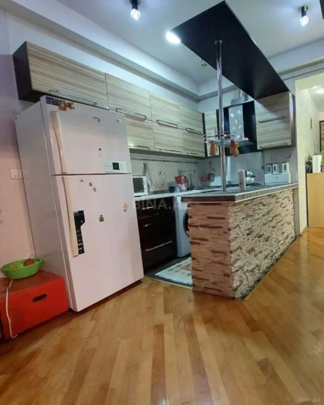 Satılır 3 otaqlı mənzil 95 m²