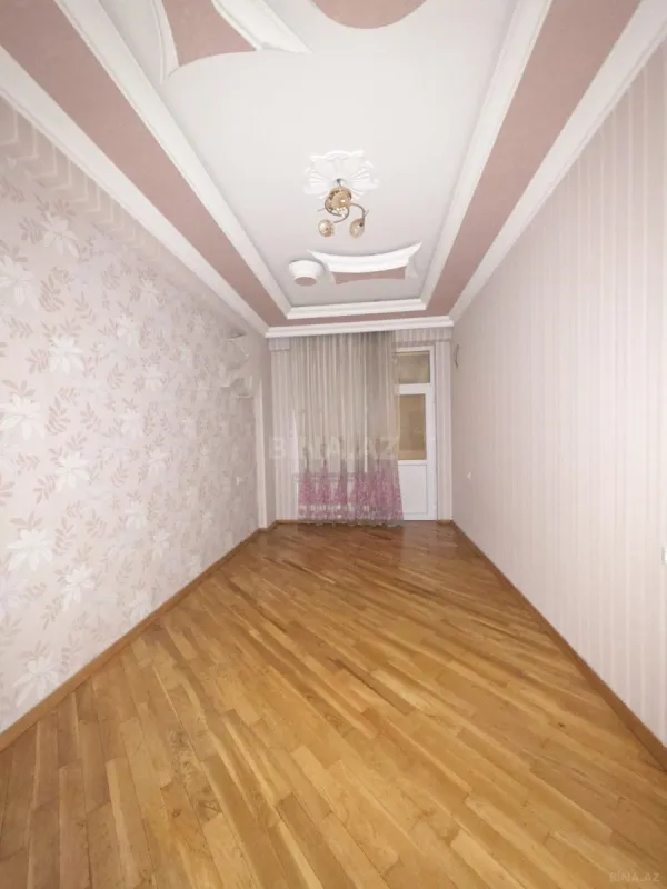 Satılır 3 otaqlı mənzil 115 m²