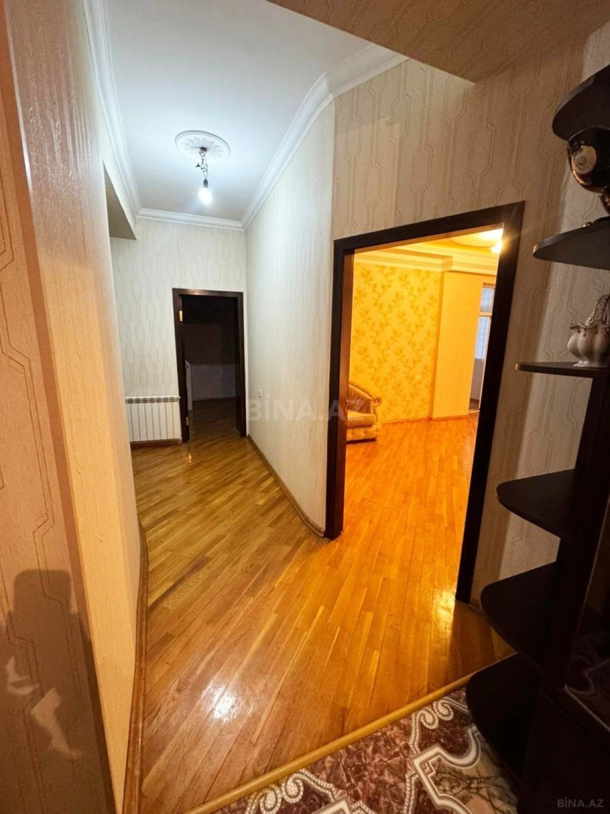 Satılır 3 otaqlı mənzil 115 m²