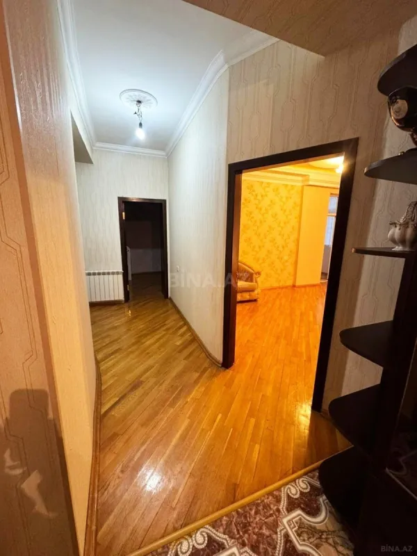 Satılır 3 otaqlı mənzil 115 m²