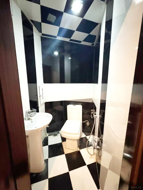 Satılır 3 otaqlı mənzil 115 m²