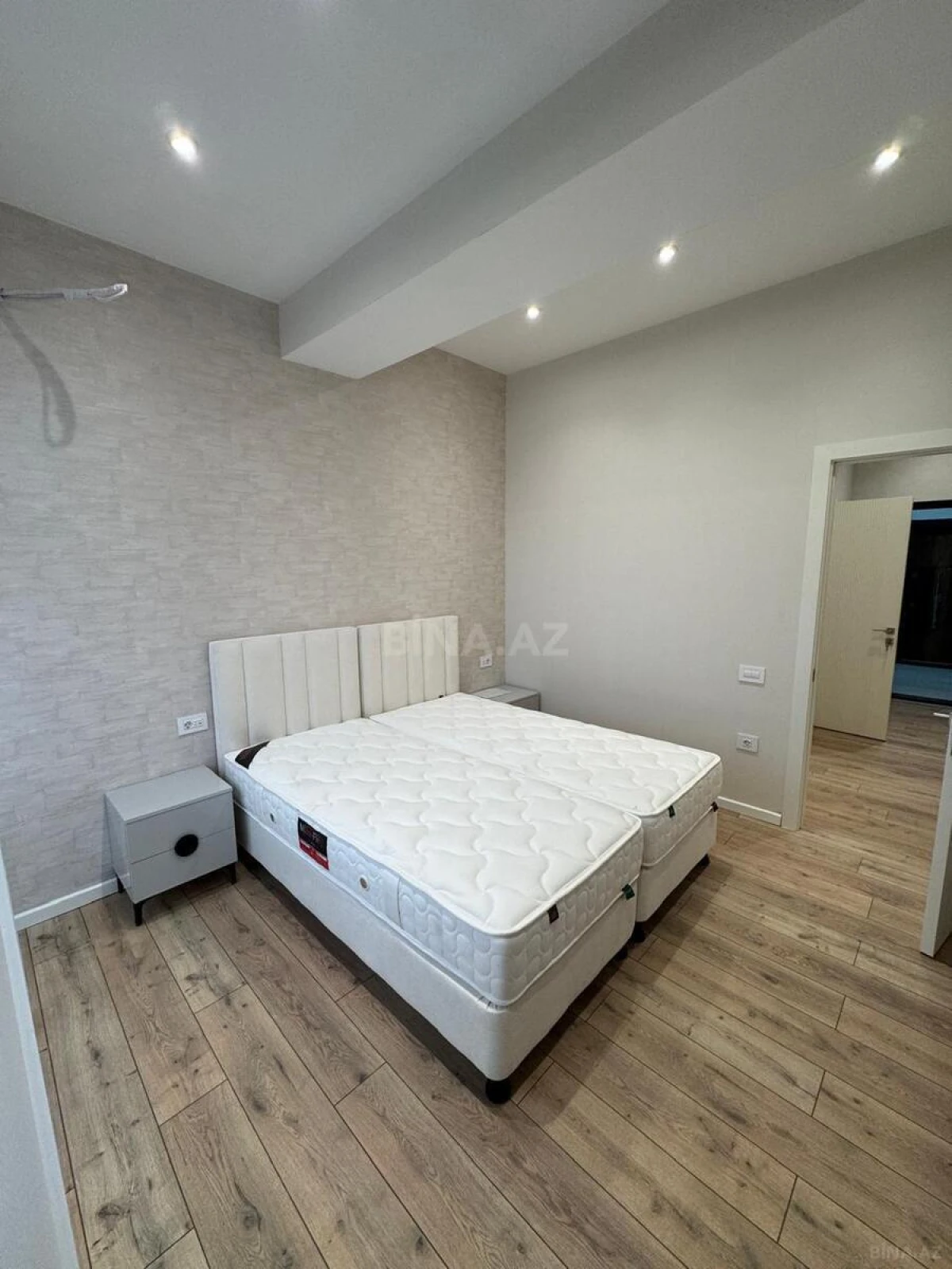 Satılır 2 otaqlı mənzil 52 m²
