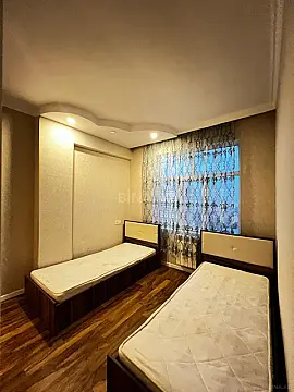 Satılır 4 otaqlı mənzil 105 m²