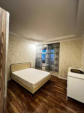 Satılır 4 otaqlı mənzil 105 m²