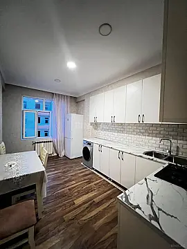Satılır 4 otaqlı mənzil 105 m²