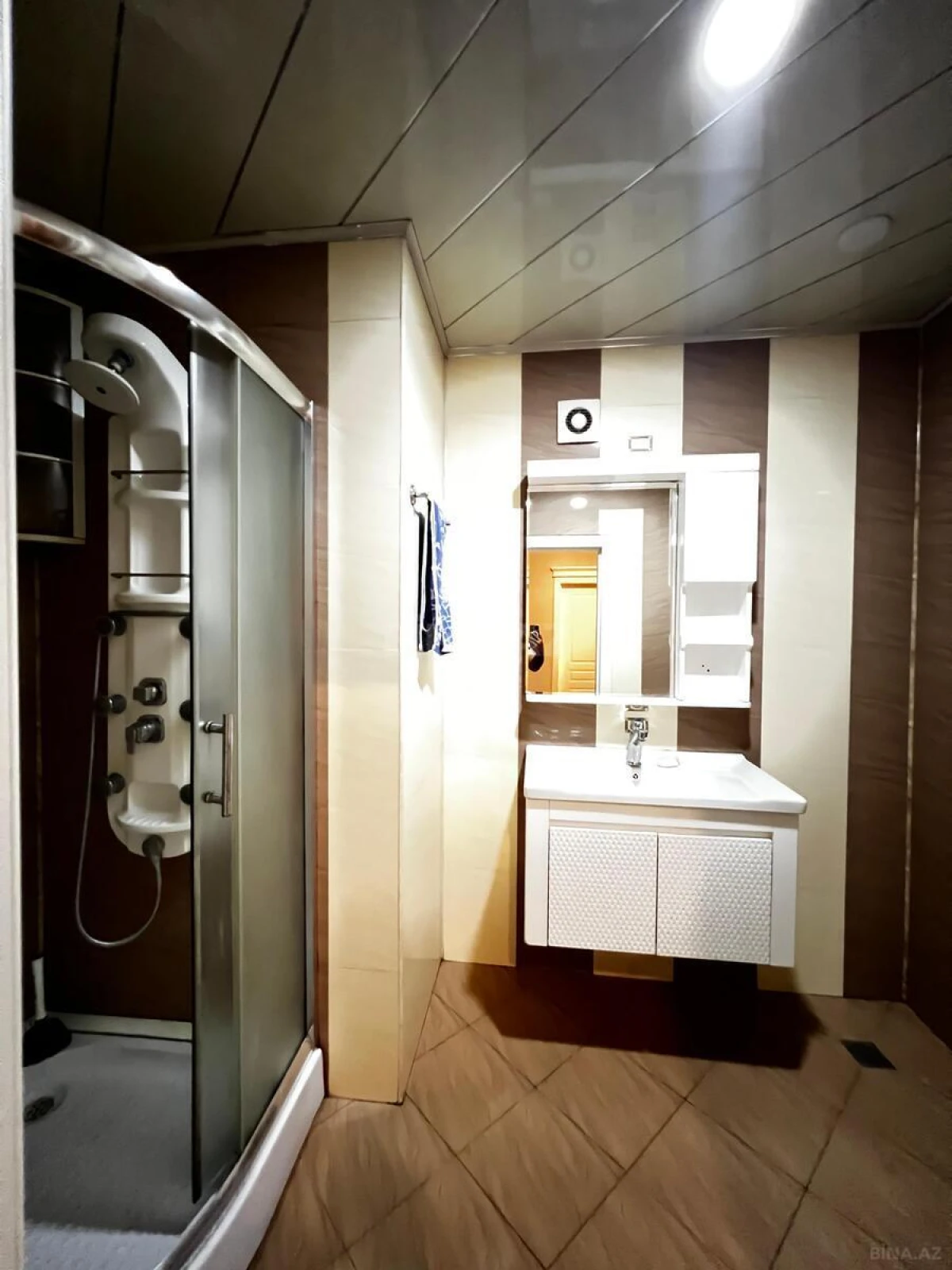 Satılır 4 otaqlı mənzil 105 m²