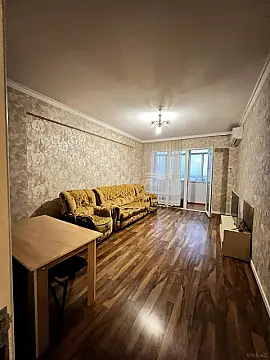 Satılır 4 otaqlı mənzil 105 m²