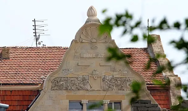 Satılır 4 otaqlı mənzil 170 m²