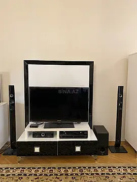 Kirayə verilir 4 otaqlı mənzil 204 m²