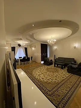 Kirayə verilir 4 otaqlı mənzil 204 m²