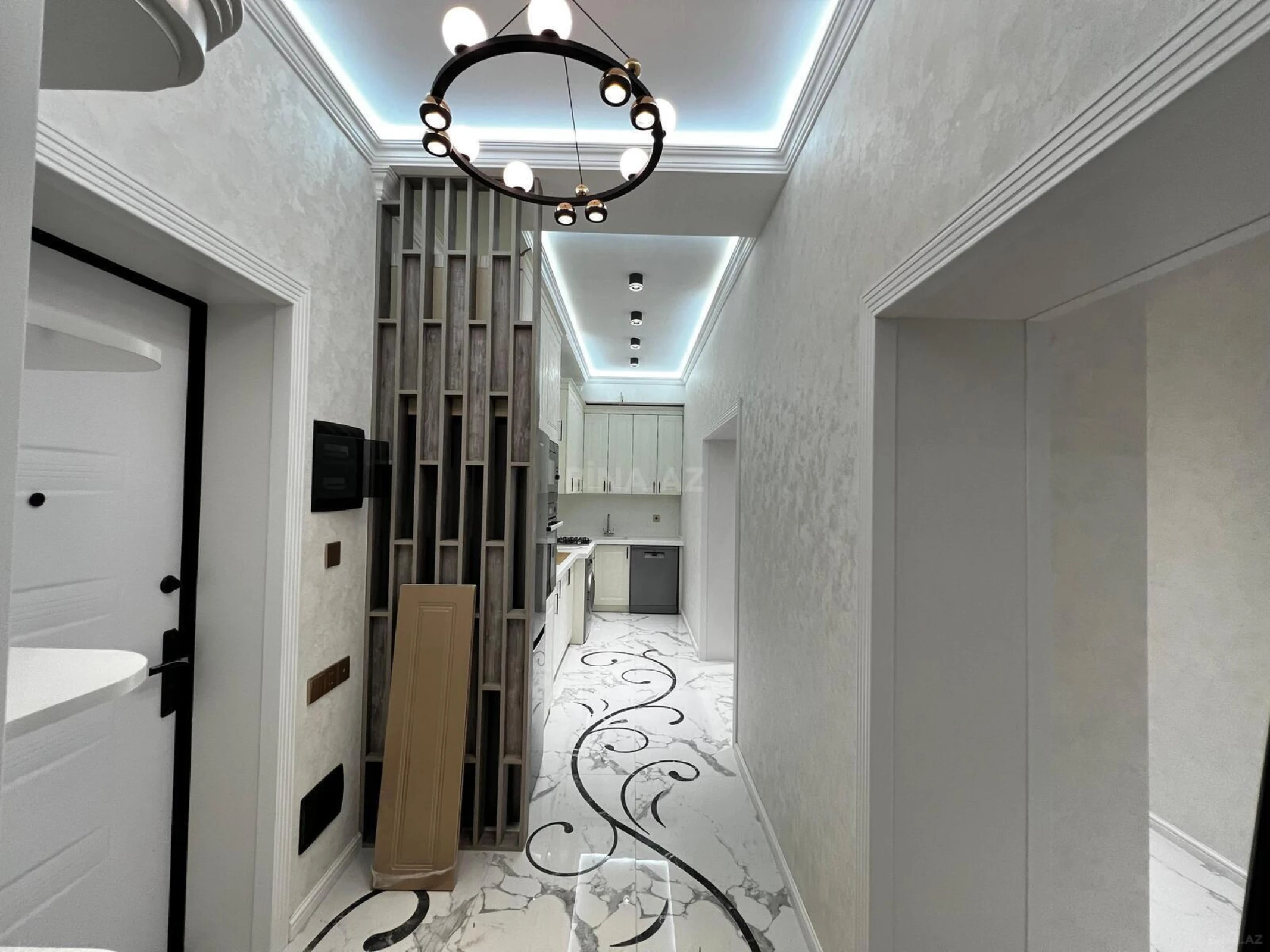 Satılır 3 otaqlı mənzil 98 m²