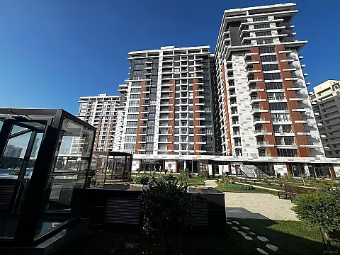 Satılır 3 otaqlı mənzil 98 m²