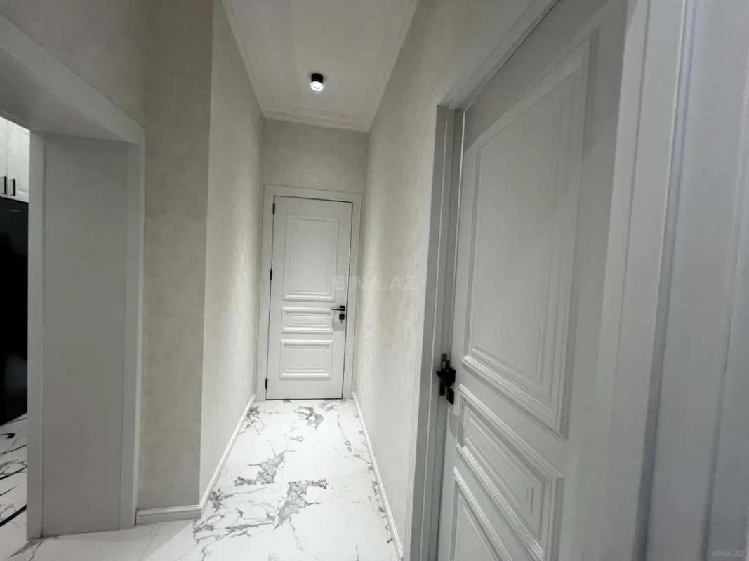 Satılır 3 otaqlı mənzil 98 m²