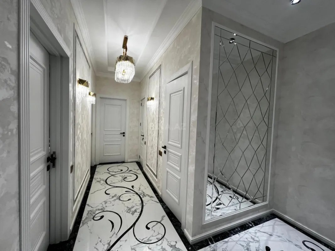 Satılır 3 otaqlı mənzil 99 m²