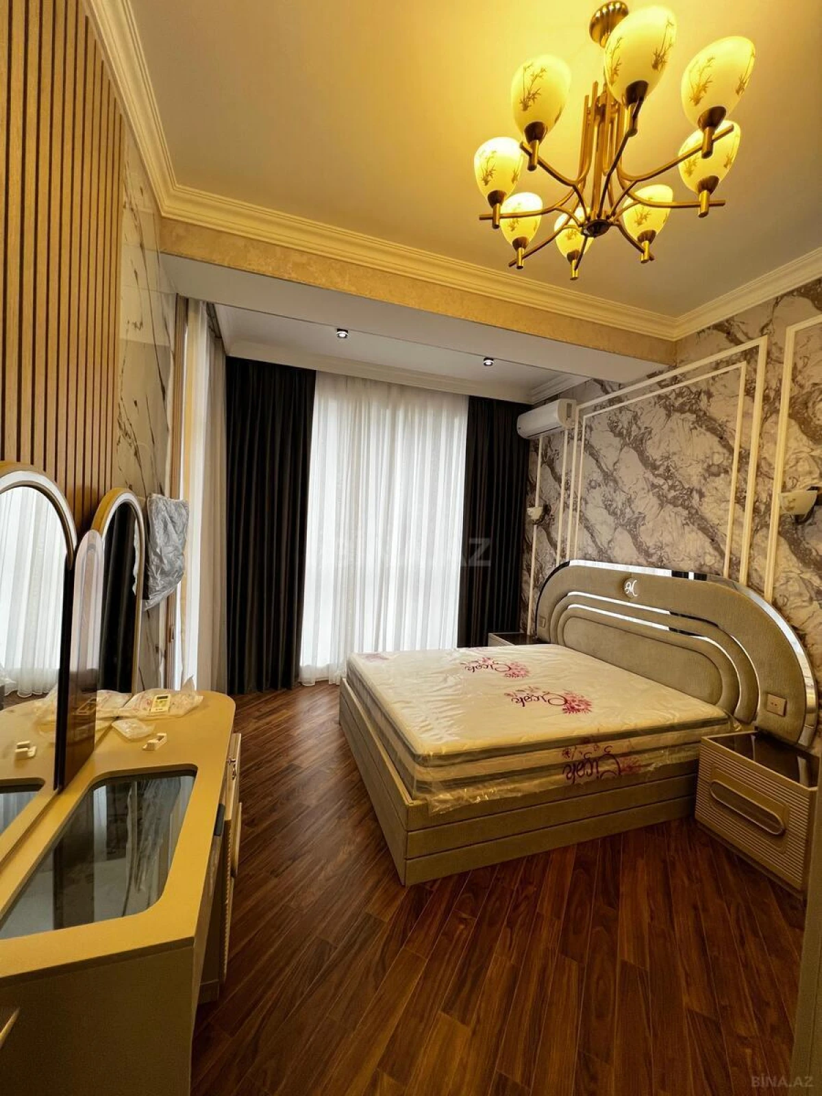 Satılır 3 otaqlı mənzil 99 m²