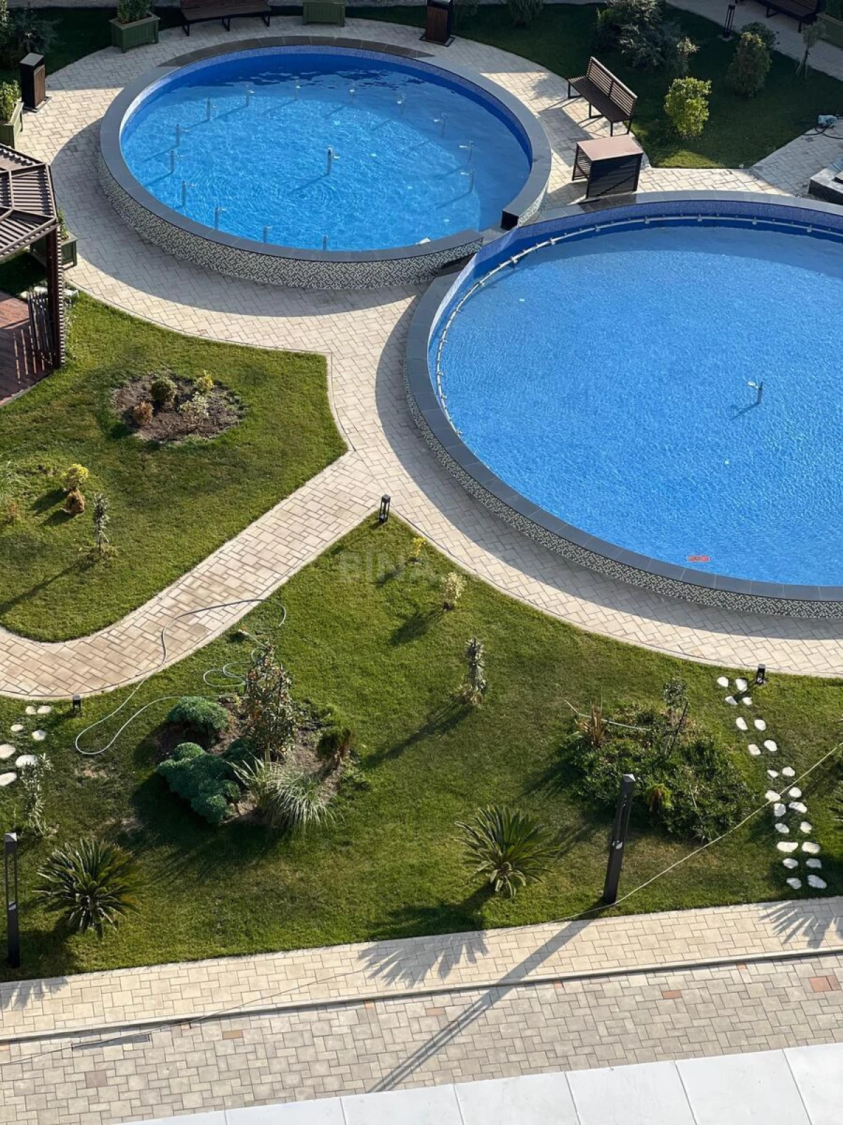 Satılır 3 otaqlı mənzil 99 m²